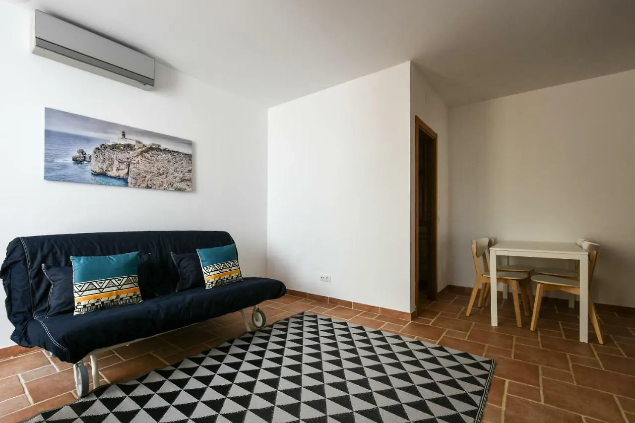 Pé na Areia - Guest House Vila Real de Santo António 3*,  Portugal